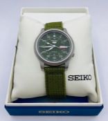 A Seiko 5 Automatic Military style green mens watch SNK805