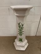 A china plant stand Win Fern decoration to side (H64cm)