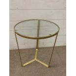 A glass circular side table (H50cm Dia40cm)