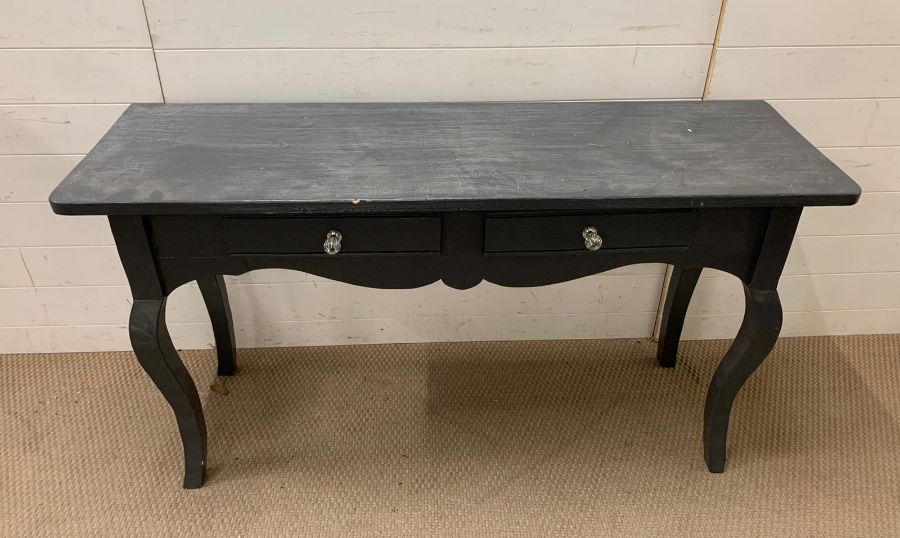 A dark grey painted console table with two drawers on cabriole legs (13cm w x 42cm d x 78cm h) - Image 2 of 4