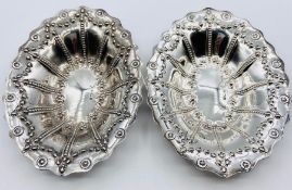 Two decorative silver pin dishes (135g) by Martin, Hall & Co (Richard Martin & Ebenezer Hall)