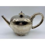 An Edward Vincent "Bullett" silver teapot, possibly 1728, (450g)