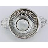 A small silver pierce two handled bowl (33g) Birmingham hallmarks