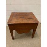 A wooden commode (H47cm W48cm D40cm)