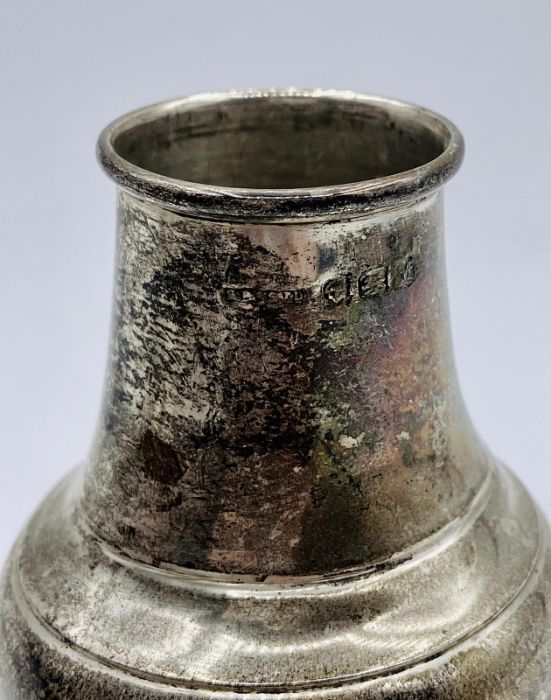 A hallmarked (Birmingham) silver sugar shaker (54g) - Image 4 of 5