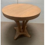 An Oak centre table (80 cm Diameter x 78 cm High)