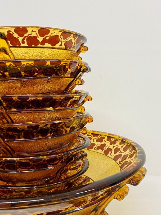 Amber and brown large glass serving bowl and six small dishes - Image 3 of 6