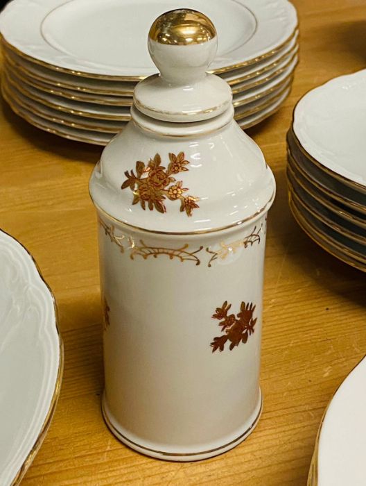 A large selection of Colclough Bone China dinner service - Image 5 of 5