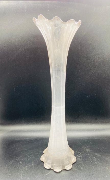 A tall glass ribbed vase (H40cm)