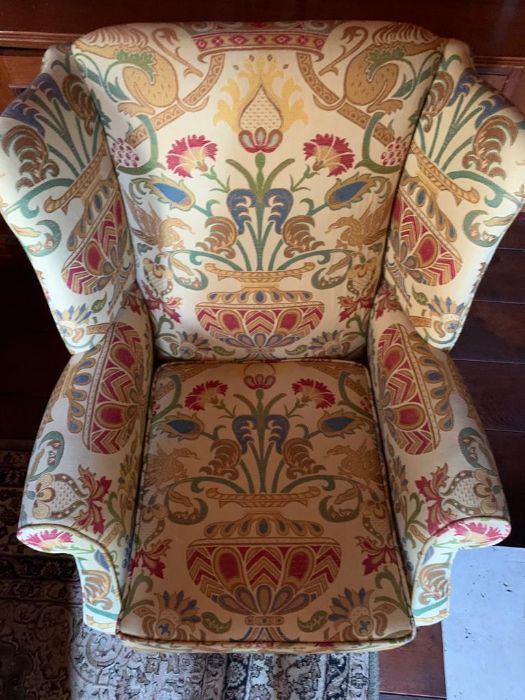 A Floral patterned chair 80 cm wide x 92cm high, seat height 49cm - Image 6 of 7