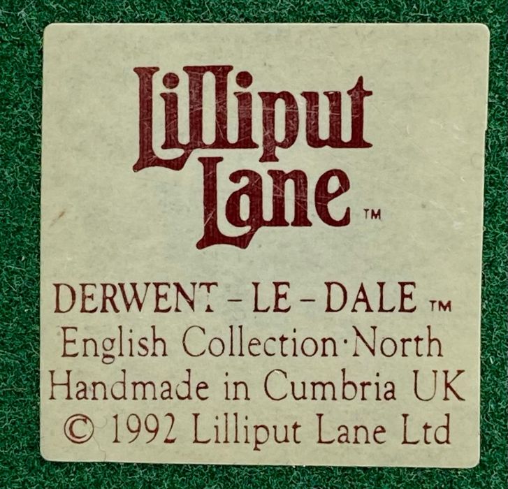 Two Lilliput Lane cottage and three owls. - Image 9 of 10