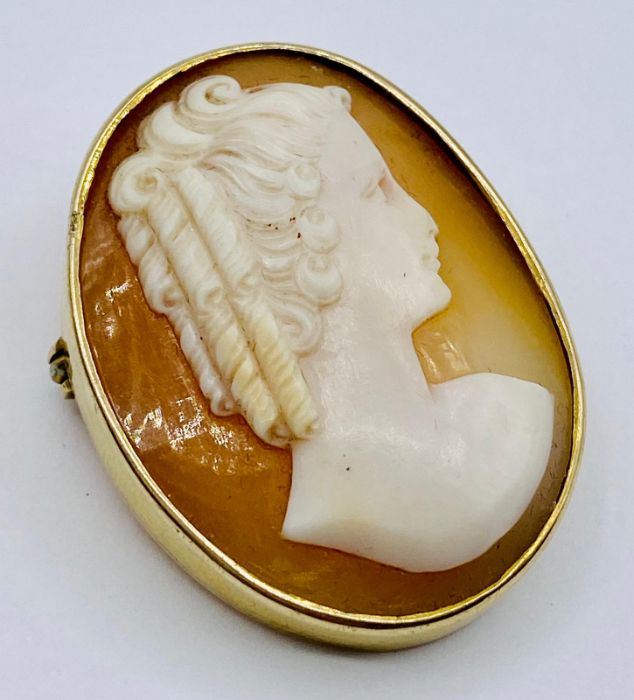 A Cameo Brooch set in 9ct gold - Image 2 of 3