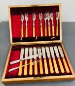 A boxed canteen of cutlery of silver plated cutlery