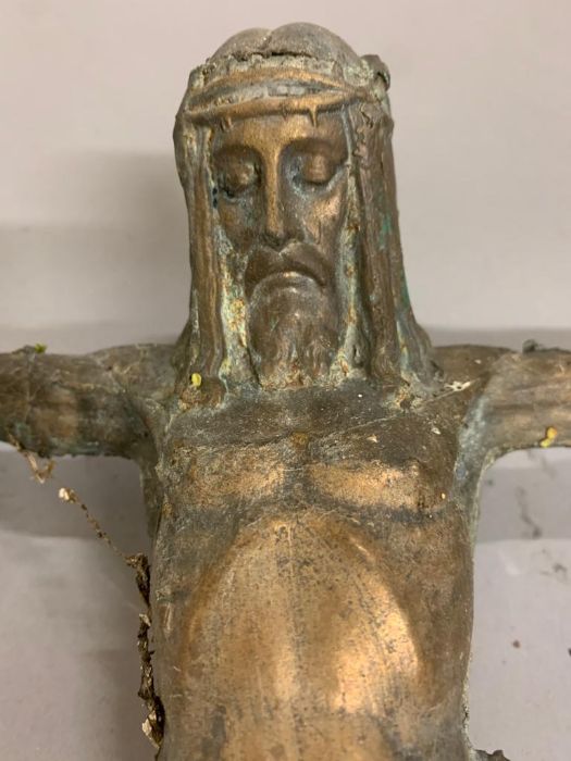 A Bronze Corpus (33cm x 37cm) - Image 9 of 11