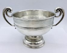A silver two handled trophy bowl (255g approximate weight) Hallmarked for Chester by Henry Matthews