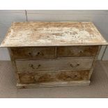 A painted chest of drawers (H78cm W107cm D51cm)