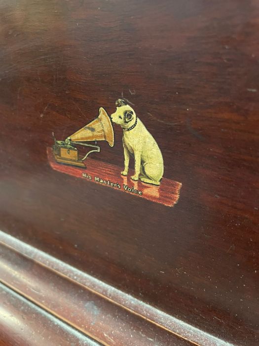 A 1925 His Masters Voice Gramophone - Image 2 of 3