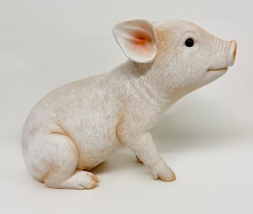 An ornament of a pig - Image 2 of 4