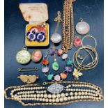 A small selection of costume jewellery.