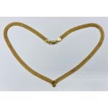 A 9ct gold necklace (Total Weight 7.9g)