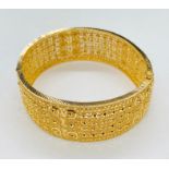 An Indian decorative Gold Bracelet (Total weight 49.3g)