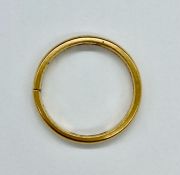 A 22cy gold wedding band (Total Weight 2.9g)