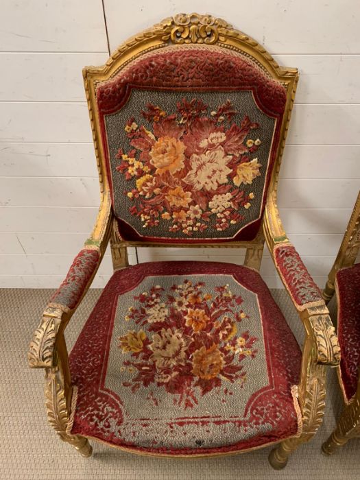 A pair of Louis XVI style carved giltwood open chairs - Image 3 of 14