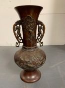 A Chinese bronze urn vase (H24cm)