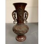 A Chinese bronze urn vase (H24cm)