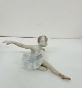 A boxed Lladro porcelain ballerina figurine Graceful Dancer 05920Condition Report Broken finger