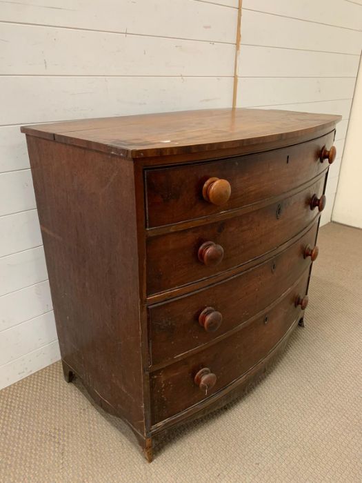 A mahogany bow fronted chest of drawers AF (H87cm W93cm D54cm) - Image 3 of 7