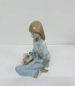 A Boxed Lladro porcelain figurine "Flower Song" No 7607