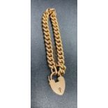 A 15ct gold bracelet with heat shaped fastener (Total Weight 16.9g)