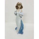 A Boxed Lladro porcelain figurine "Anticipation" No 6608