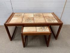 A Mid Century teak tile top coffee table with a nesting table to centre (H40cm W94cm D46cm)