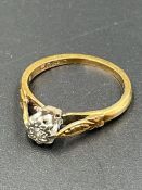 An 18ct gold and diamond ring (2.3g)