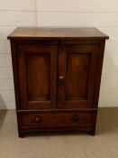An oak side cabinet with drawer under (H87cm W68cm D42cm)