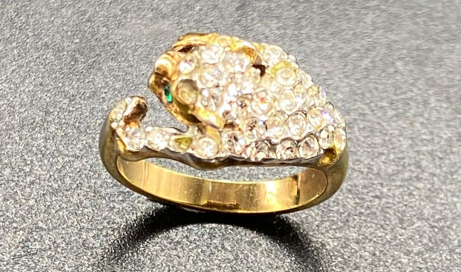A diamond ring in the form of a cat - Image 6 of 7