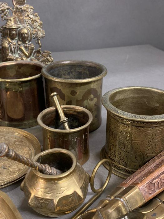 A selection of copper and brass including copper Persian dishes, a frog ashtray and white metal - Image 6 of 7