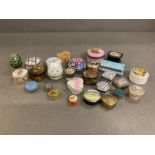 A selection of trinket boxes including Halcyon Dyas enamels