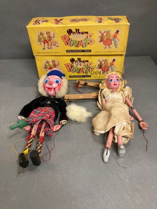 Two Pelham puppets