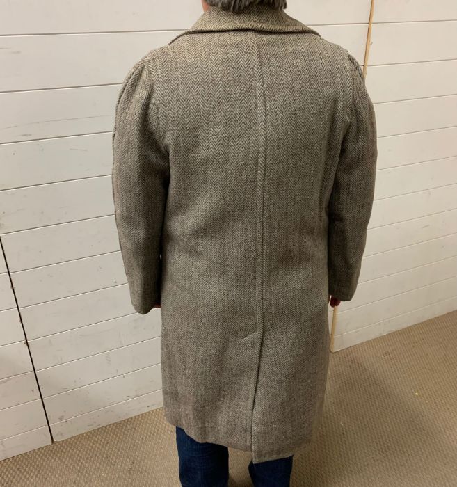 A Harris tweed style overcoat size Uk 12 -14 - Image 2 of 4