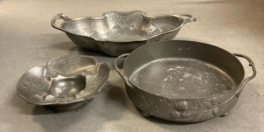 Orivit Art Nouveau Pewter bowls with makers marks (3) c.1900.