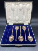 Five Art Deco silver teaspoons boxed