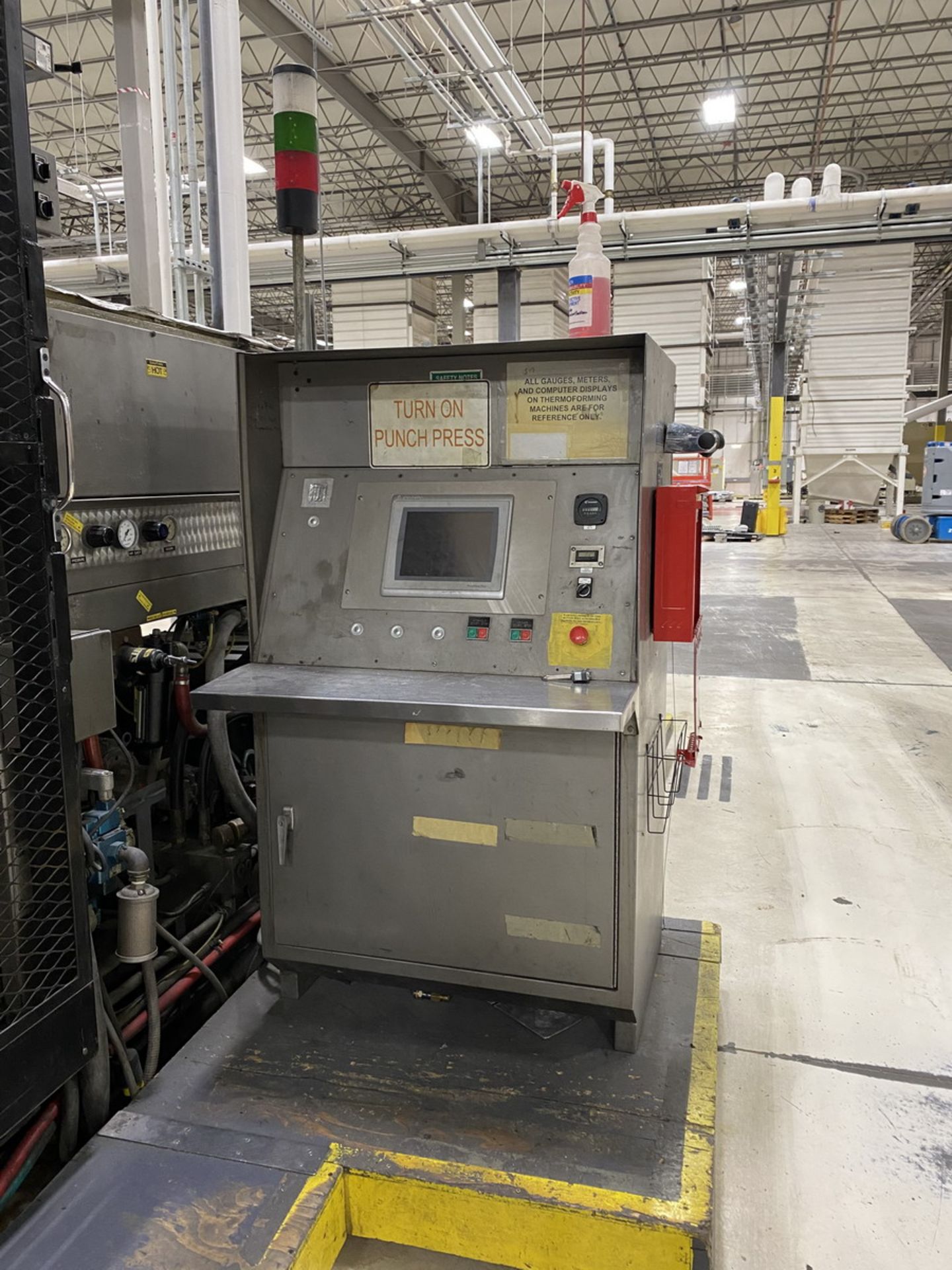 Armac Model 275-3030S In-Line Thermoforming Machine, S/N: 060799; with 102 in. Pre-Heat Ceramic - Image 9 of 13