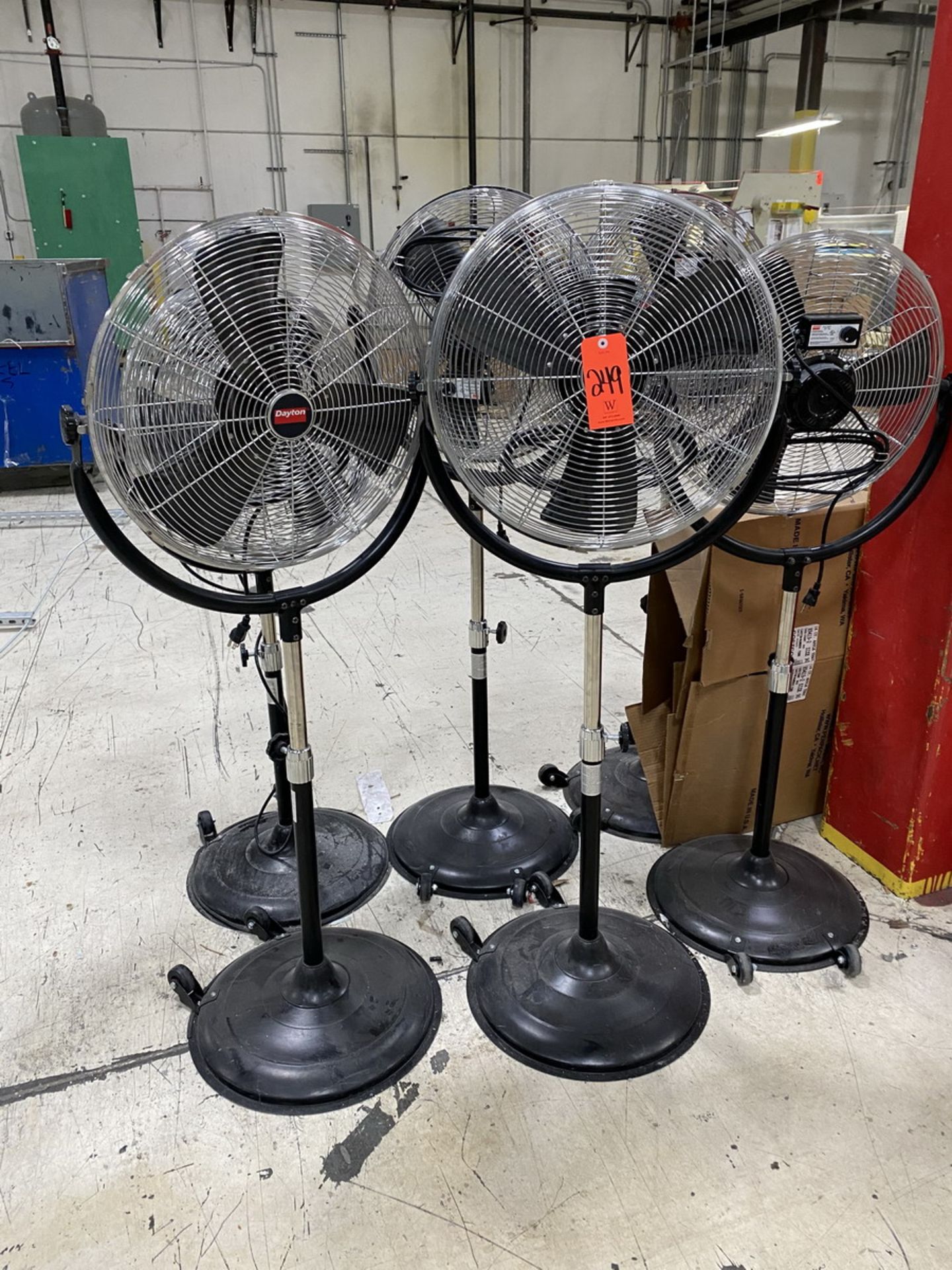 Lot - (6) Dayton 20 in Dia. Model 1ANZ7B Portable Pedestal Fans