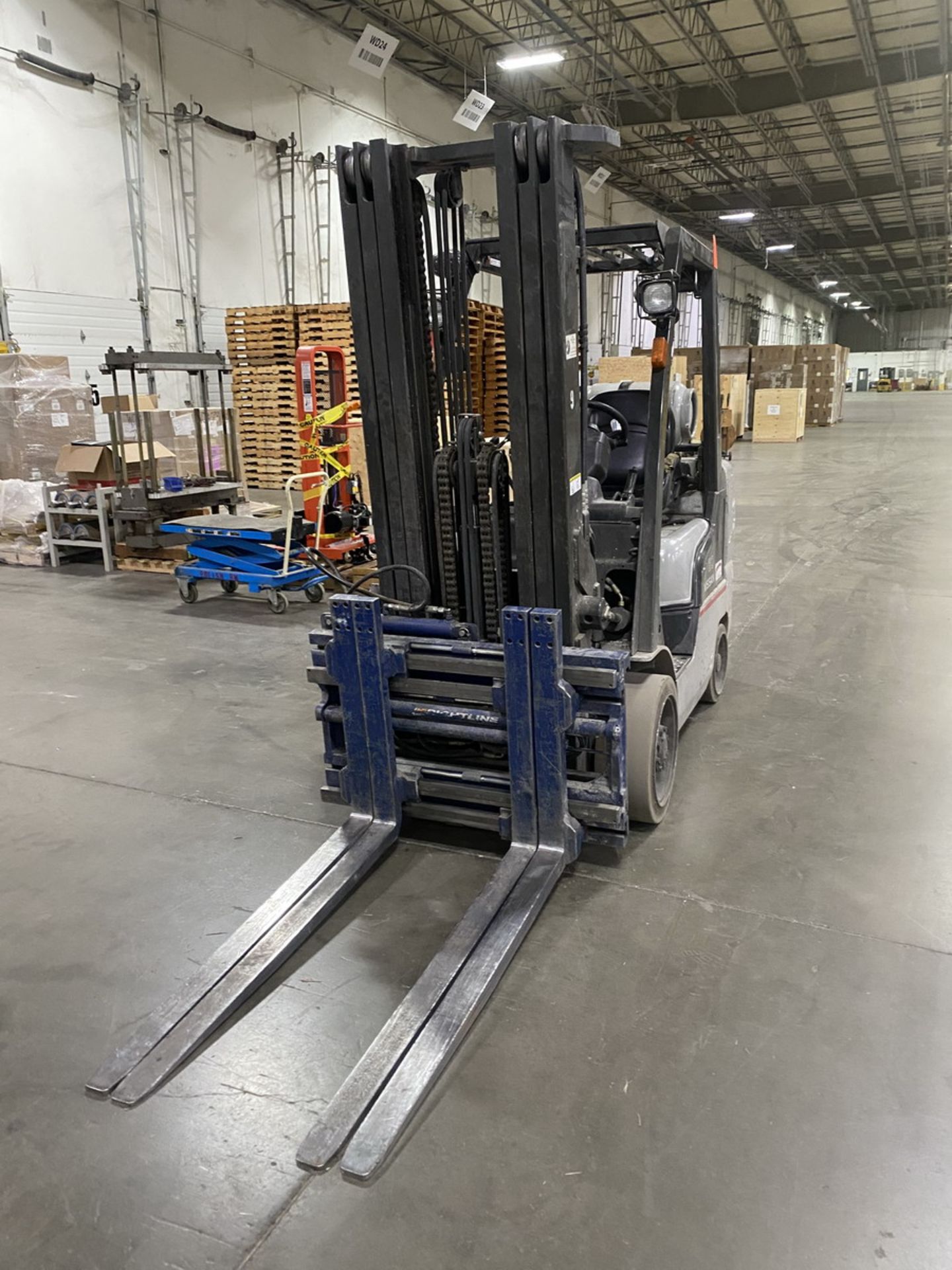 Nissan 4,135 lb. Cap. Model MCU1F2A30LV LP Riding Fork Lift Truck, S/N: CU1F2-900633 (2008); with - Image 2 of 10