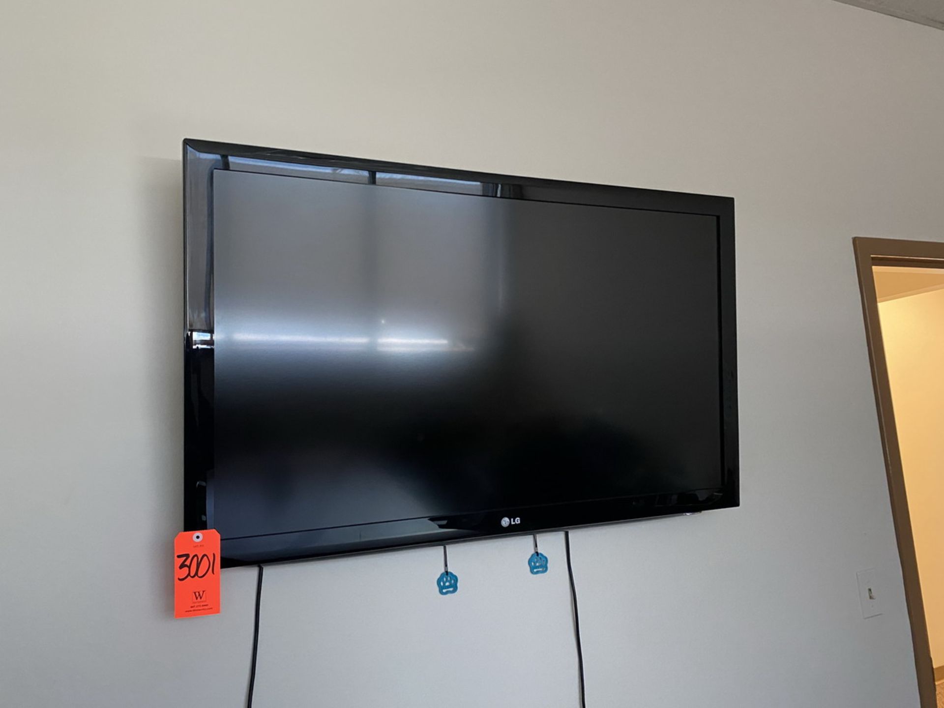 LG 47 in. Flat Screen TV (Delayed Removal - Cannot Begin Removal Until 4/23/2021) - (Located In: