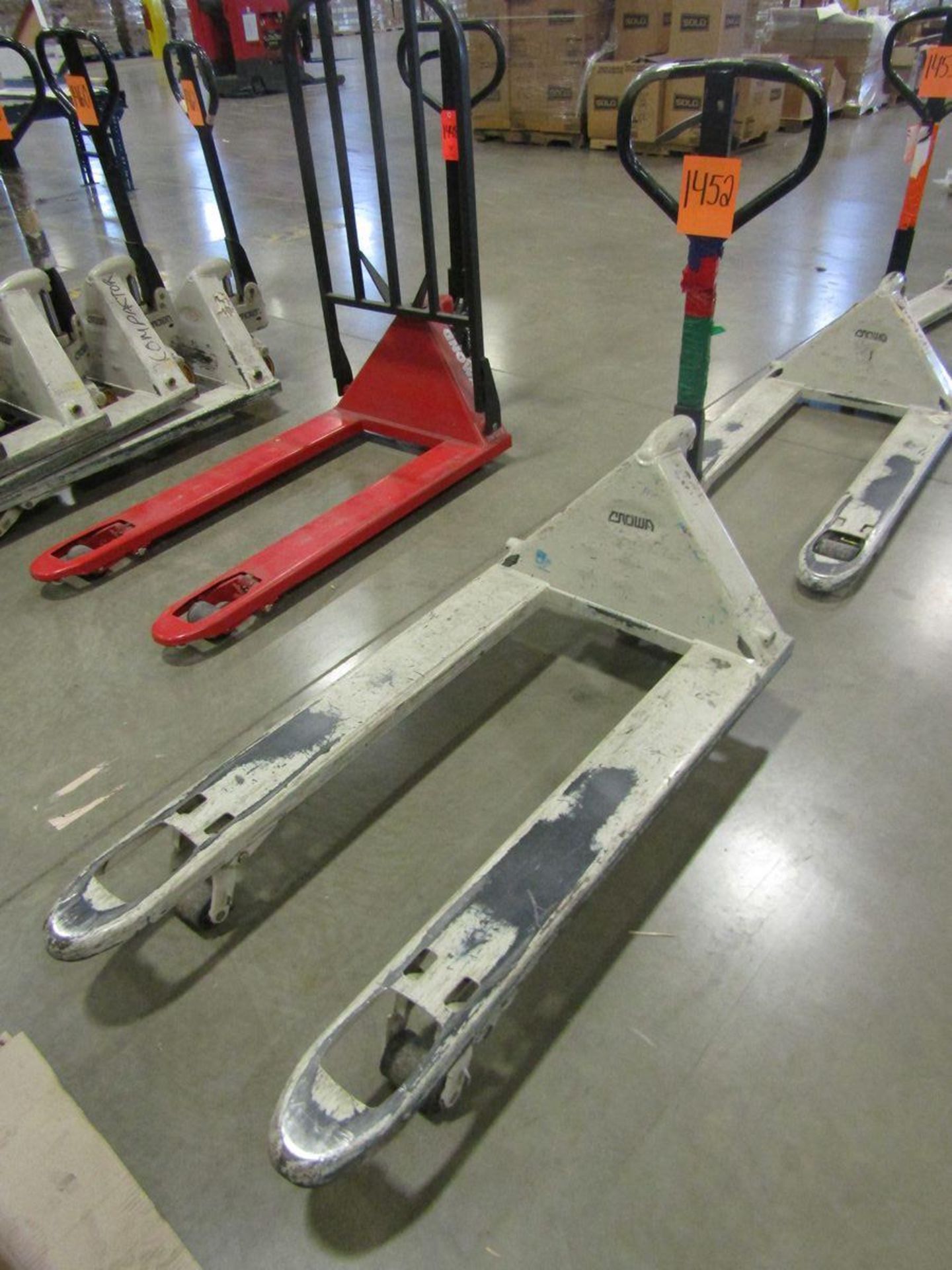 Crown 5,000 lb. Capacity Model PTH50 Pallet Jack - (Located In: Tinley Park, IL)