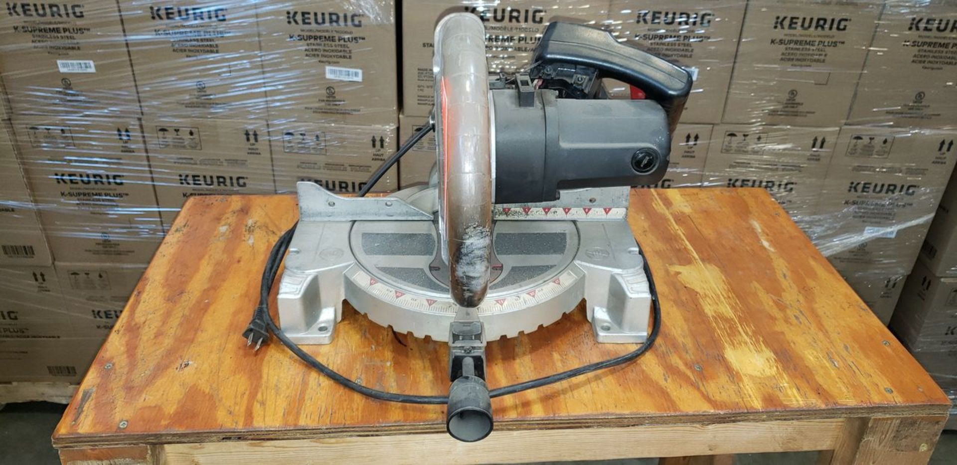 Task Force 10 in. Model 251938 Compound Meter Saw, S/N: 021042; with Laser Guide, 120 A/C, 15-A, - Image 2 of 5